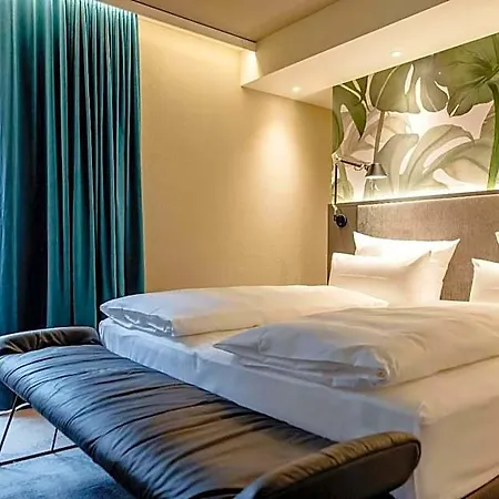 One Muenchen-hauptbahnhof Hotel 3*