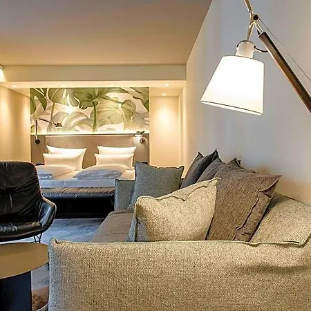 One Muenchen-hauptbahnhof Hotel